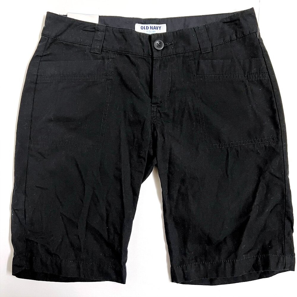 Old Navy Black Bermuda Shorts (size 4)